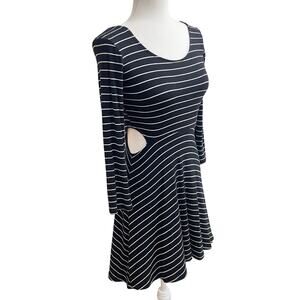 American Eagle Soft & Stretchy Black White Striped Side Cutout Mini Dress Sz M